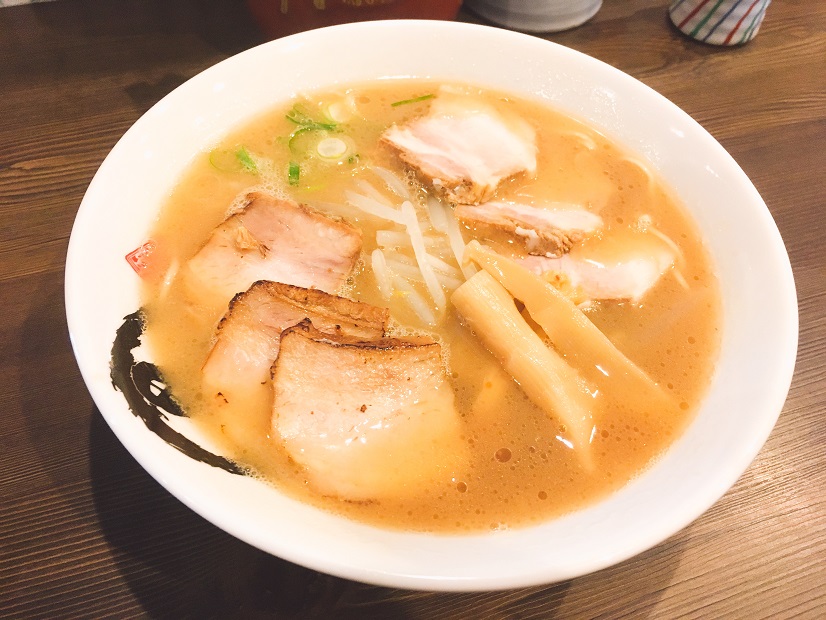 村田商店中華そば(シャーシュー入り)の写真