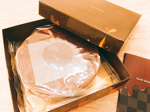 クラブハリエ「ショコラバーム」の外装を開けた写真