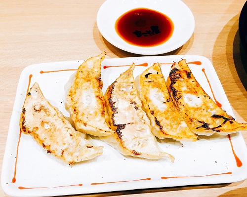 ランチセットの餃子の写真