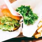 モスの最強コンビ!テリヤキチキンと焼肉ライスバーガー♬