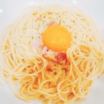 パッケージに惹かれます♪青の洞窟 燻製チーズのカルボナーラ