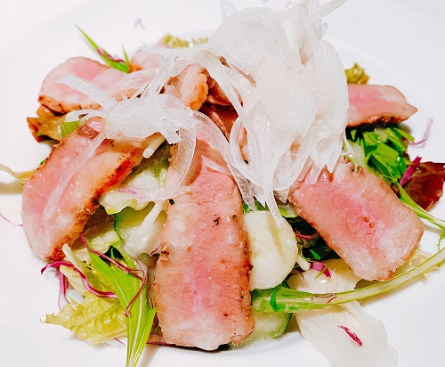 ごえ門のローストビーフサラダ