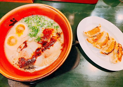 満州屋が一番の極み味玉と餃子