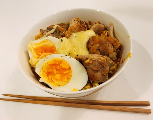 日清カップヌードルカレー味 バターチキンアレンジ