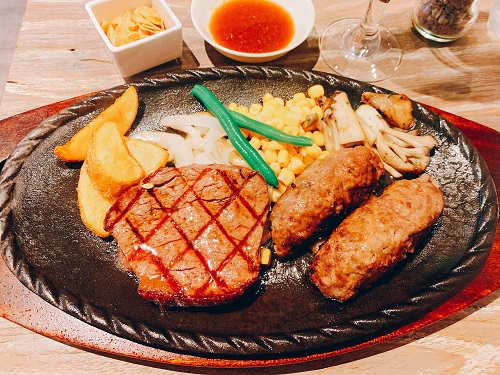 Pauhana(パウハナ)鴻池店のステーキ&ハンバーグコンボ