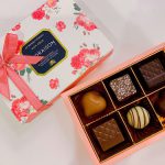 大好きな あの人にいかが?ピンクの可愛い箱が目印です♡ モロゾフさんのFLORAISON