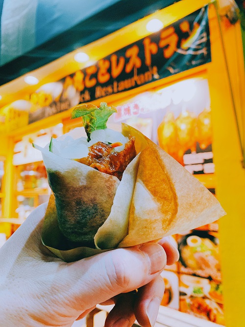 中華街 王朝の北京ダックのクレープ巻き