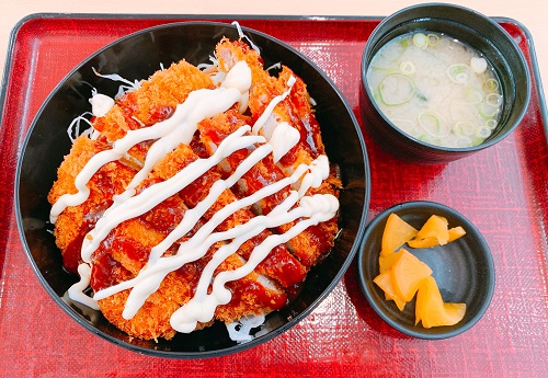 淡路SAのダブルソースカツめし
