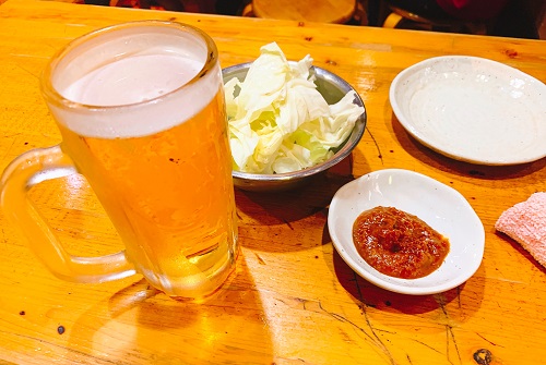 どんがらがっしゃんの前菜とビール