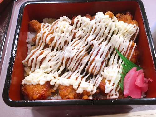 石鎚山SA ラーメン工房がいなのせんざんきマヨ丼