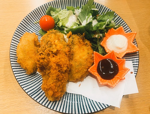 酔心ekie広島店の手仕込み牡蠣フライ