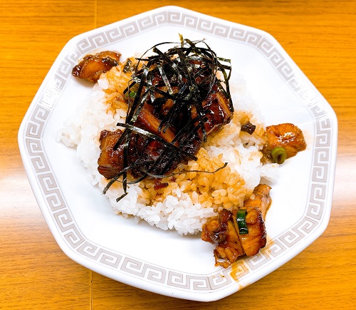 ラーメン東大 応神店のチャーシュー丼