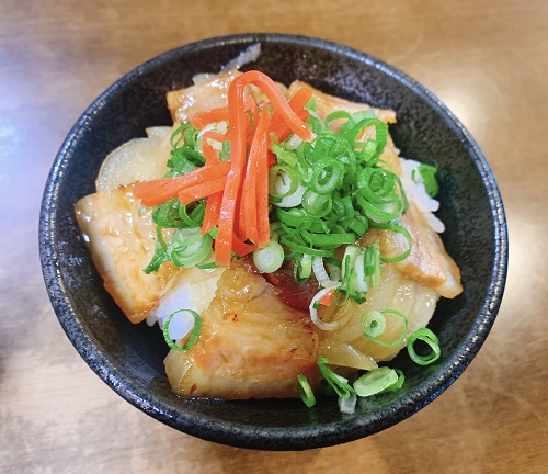 中華そば岡本の豚どん