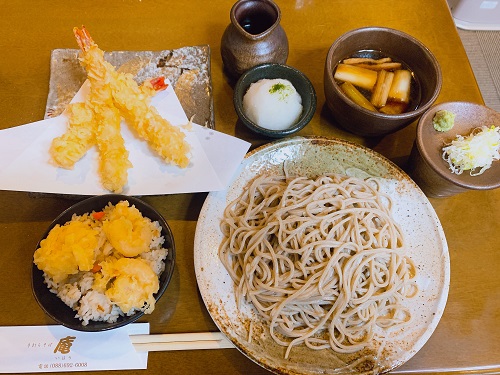 手打ちそば 庵の味三昧とエビ天たきこみごはん