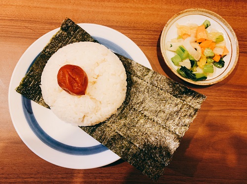 やきとりの扇屋のおにぎらず