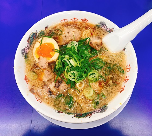 ラーメン来来亭さんのチャーシュー麺プラス