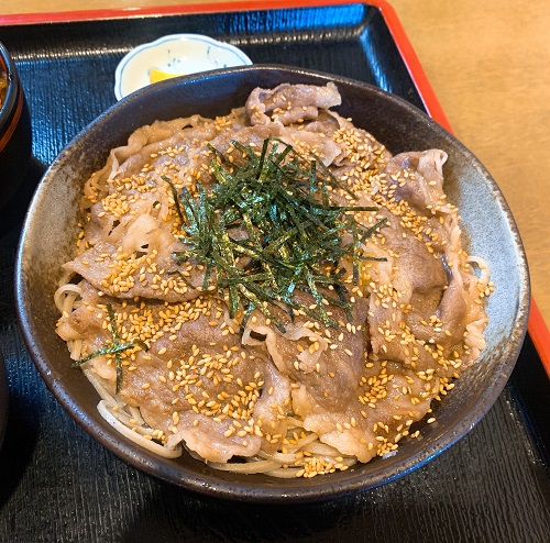 手打ちそば 庵の肉もり蕎麦