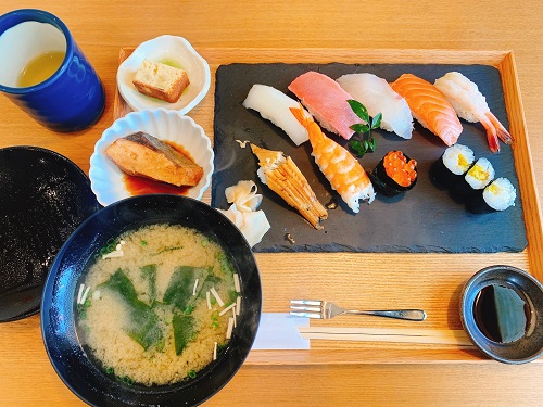 鮨よしの上にぎり定食