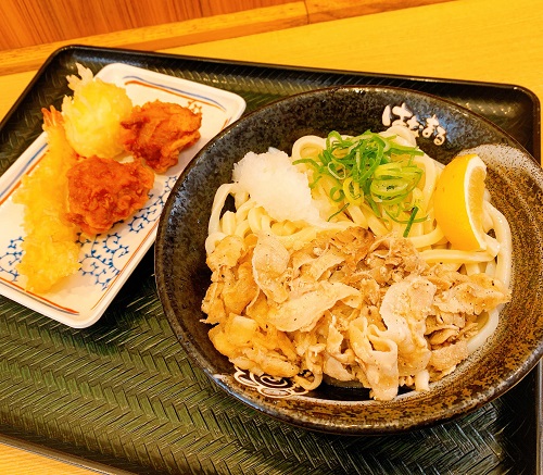 はなまるうどんの塩豚おろしぶっかけとトッピング