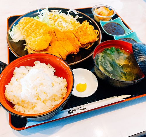 グリルレストラン ひ～このトンカツ&チキンカツ定食