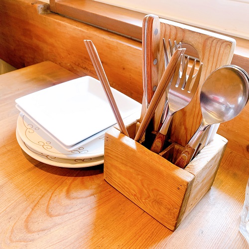 スガッチィーのテーブル