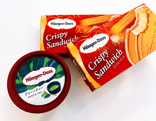 ハーゲンダッツのクリスピーサンドとグリーンティー