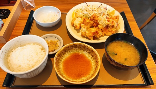 やよい軒のとり天定食