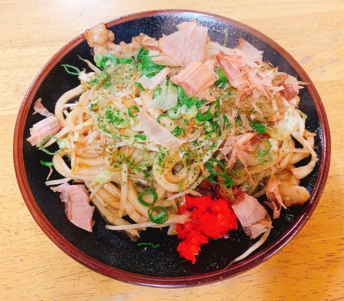 お好み焼き もりのホルモンうどん