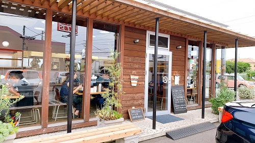 中華そば 田村の店舗前