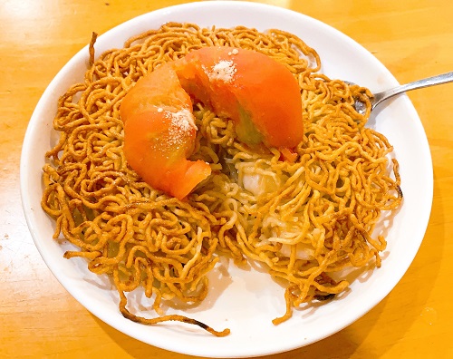 中華料理 帆のエビとトマトの両面かた焼きソバの中身