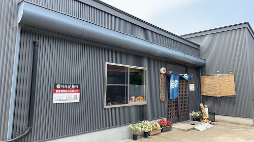 竹内製麵所の店舗前