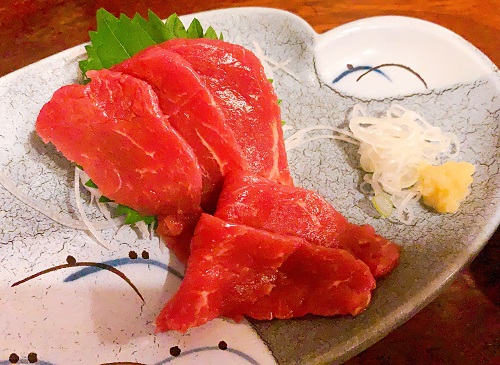 甲州ほうとう・小作 甲府駅前店の馬刺