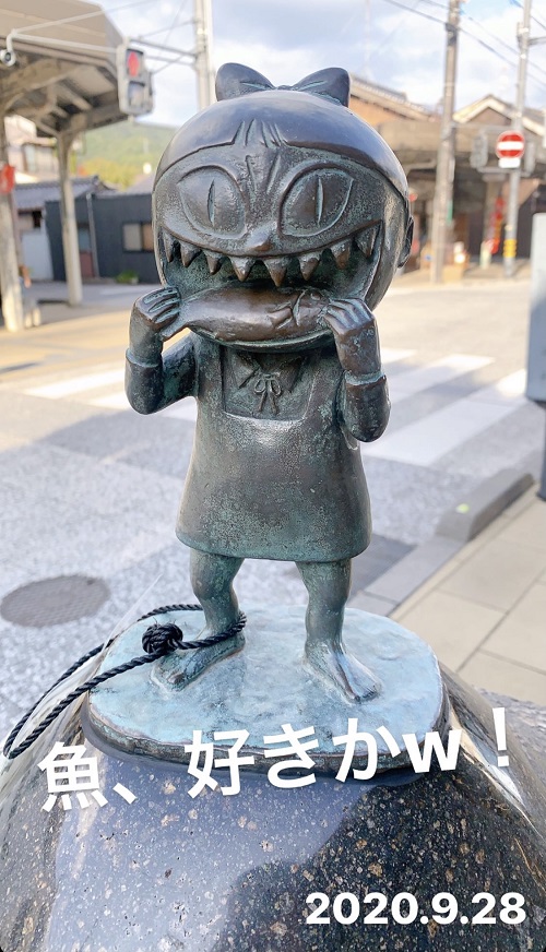 鬼太郎ロードの猫娘(ねこむすめ)