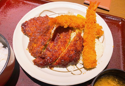 キッチンなごやの金シャチ定食のおかず