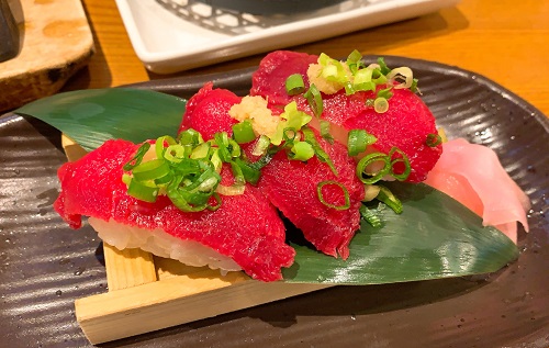 三代目網元 魚鮮水産 アイスタ新山口店の馬刺し握り