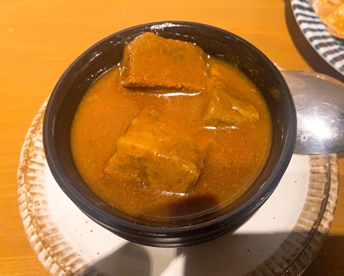 和牛ホルモン酒場にくづきのタンシチュー