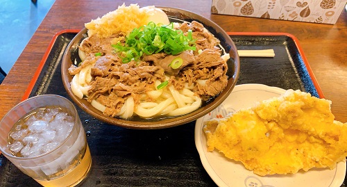 手打十段うどん バカ一代のとり天と温玉肉ぶっかけ
