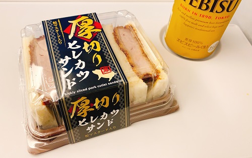 JR東海パッセンジャーズの厚切りヒレカツサンドとヱビスビール