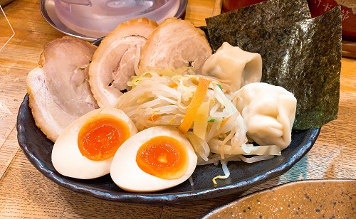 つけ麺屋やすべえ 池袋店のやすべえ特製トッピング