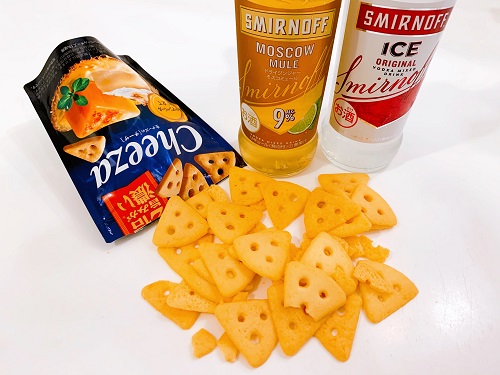 スミノフとカルビーCheezaカマンベール仕立て