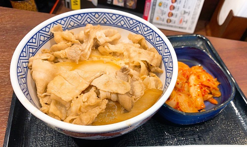 吉野家 浜松町店のキムチ豚丼