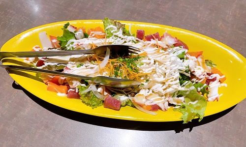 居酒屋まる坐の〇坐特製サラダ