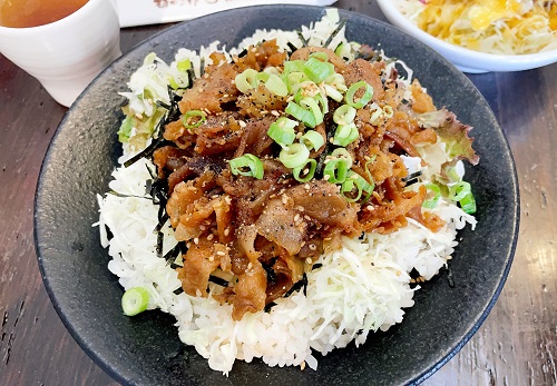 珈琲 日出蔵 本店の2.5代目まかない丼【大人味】