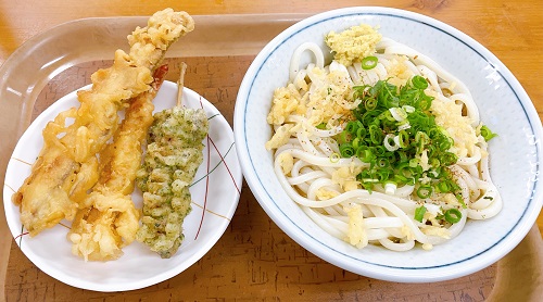 さぬきうどん上原屋 本店のぶっかけうどんとトッピング