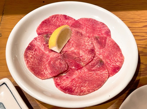 高知ホルモンの上塩タン