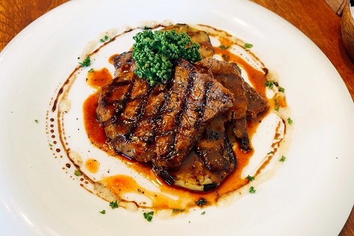 洋食 カリーナの牛ヒレ肉のグリル
