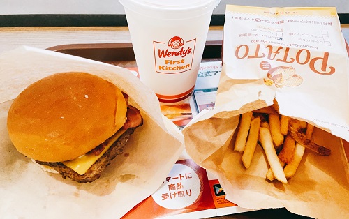 ウェンディーズ ・ファーストキッチン梅田HEPナビオ店のベーコネーターUSAシングルセット