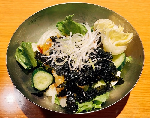 焼肉きんぐ 徳島沖浜店のたっぷり韓国海苔のチョレギサラダ