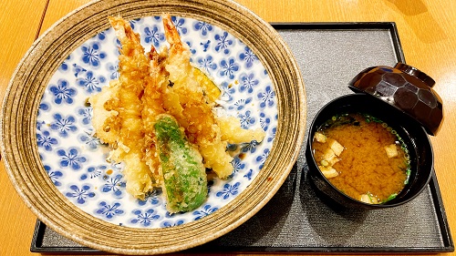 ソラエ・ダイニング 海鮮 七菜彩の海老天丼
