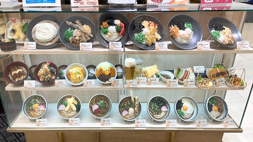 讃岐の男うどん さんすて・岡山店のショーケース